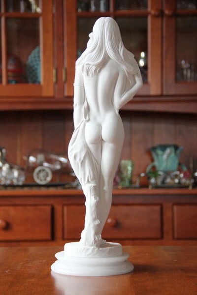 Lolita Statue Female Nude Marble Alabaster Stanley Kubridck back view